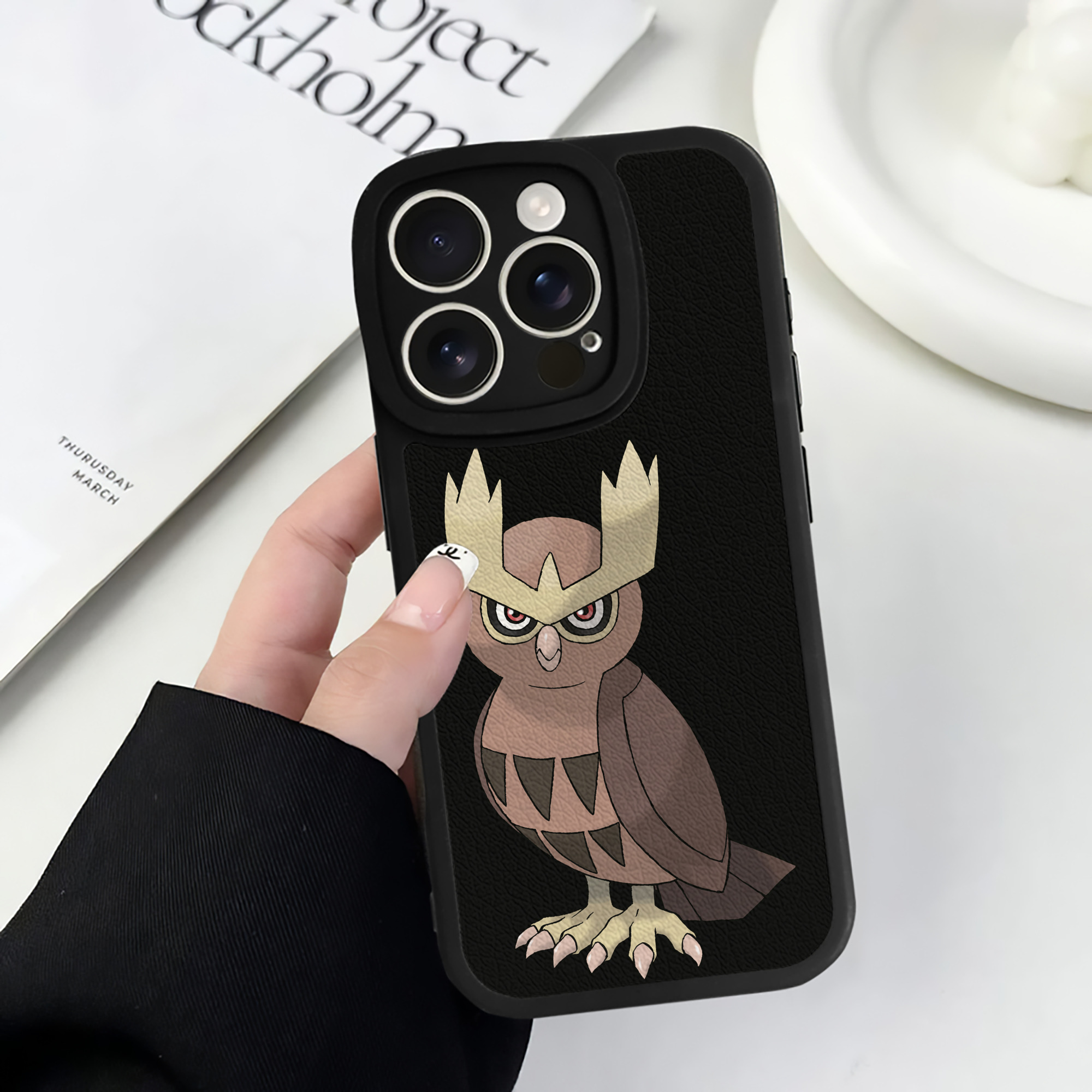 （画像用） ポケットモンスター Pokémon 【iPhone 16シリーズ対応】シリコンスマホケース（レザー調） 材質：シリコン